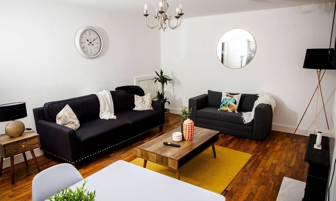 Alloa House | Spacious House in Alloa