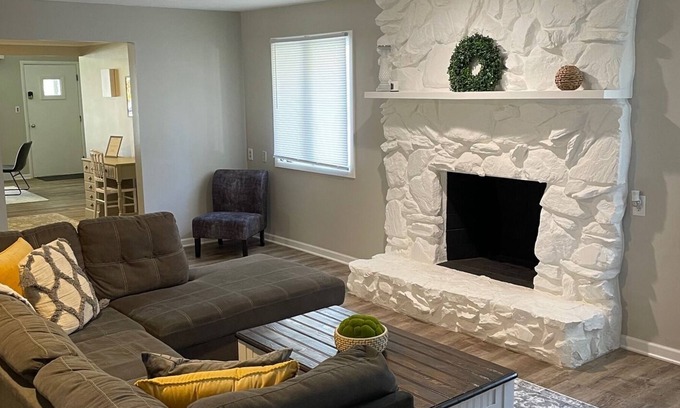 Seven Hills House | Spacious house in central location!