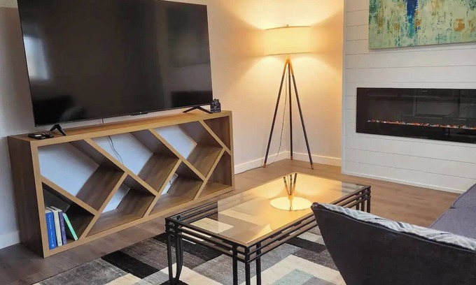 Federal Way House | Spacious House in Federal Way - Perfectly Located