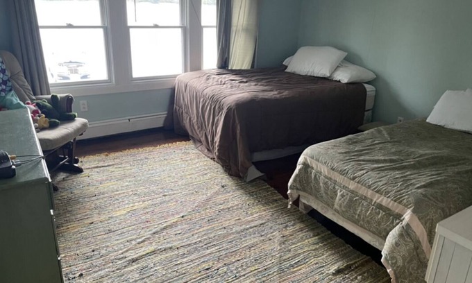 Bernhards Bay House | Spacious Lake house