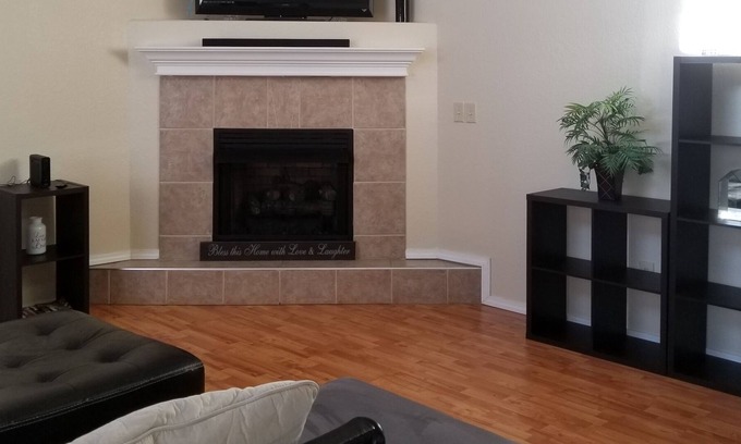 St. Robert Condo | Spacious living space close to shops and eateries