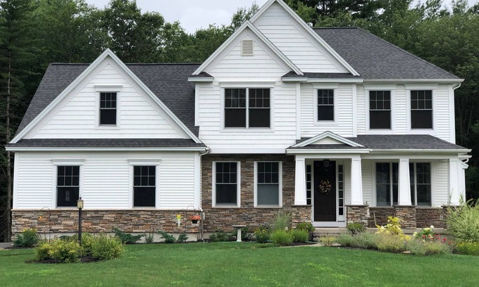 Saratoga Springs House | Spacious, Luxurious Saratoga Track Rental