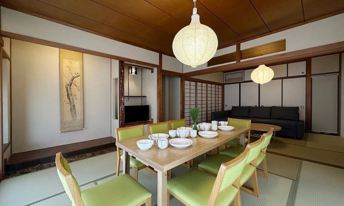 Hatsukaichi House | Spacious Miyajimaguchi House Near Shrine