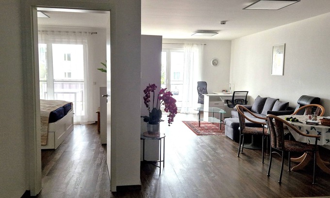 Bad Kissingen Apartment | Spacious modern apartment, large balcony, W-Lan, underground parking, quiet suburban location