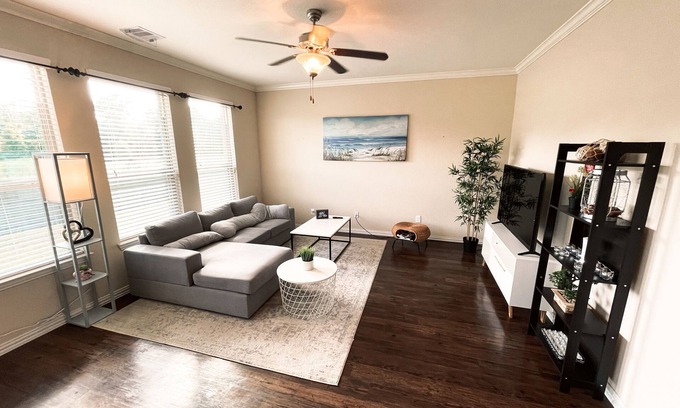 Conroe House | Spacious, New build 4 bedroom house in Conroe