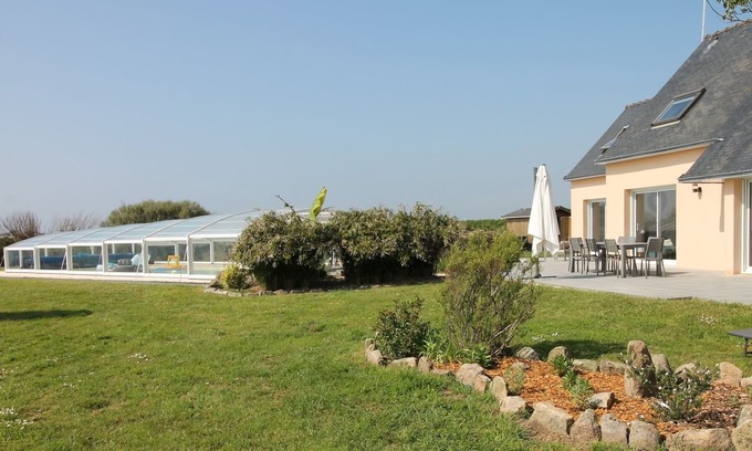 Penmarch Villa | Spacious, quiet villa with swimming pool and large enclosed garden