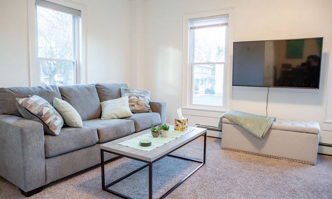 Corning House | Spacious Retreat Near Market Street!"