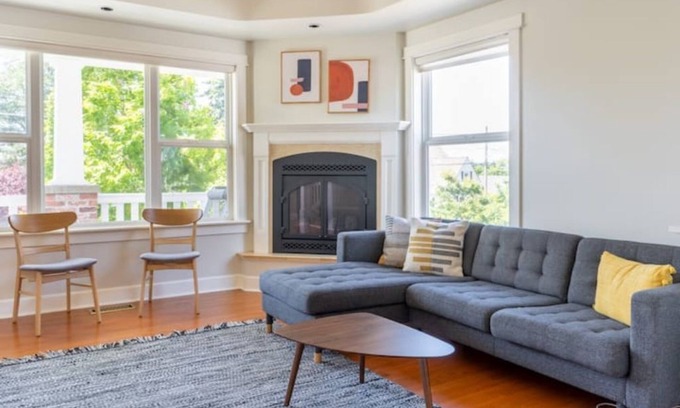 Phinney Ridge House | Spacious retreat with outdoor dining, patios and views