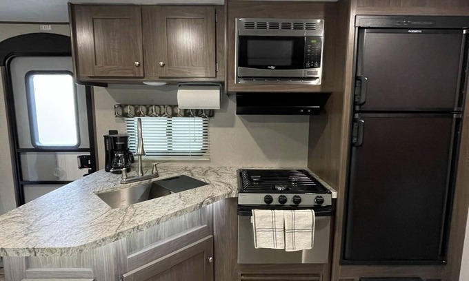 Pacific House | Spacious RV w/large shower & Queen bed