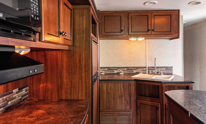 Fraziers Bottom House | Spacious RV with WiFi and HVAC in pleasant Winfield WV