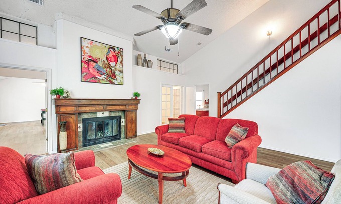 North San Antonio - SAT House | Spacious San Antonio Home: Google Fiber, Game Room