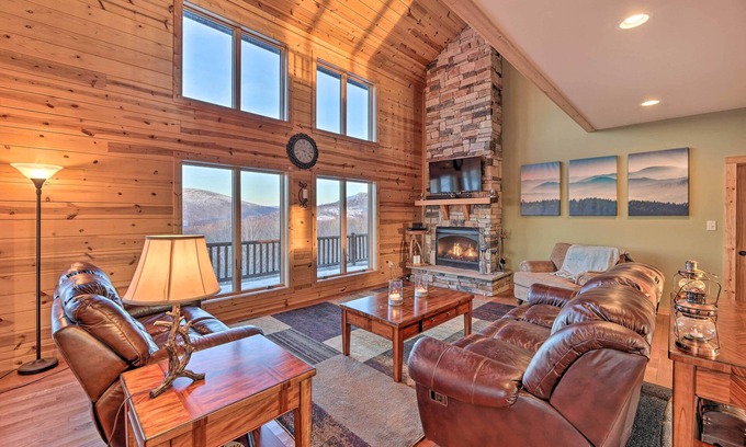 Mace House | Spacious Slaty Fork Home ~ 12 Mi to Snowshoe