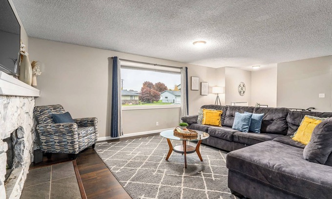 Spokane Valley House | Spacious Valley Home I Perfect for Families