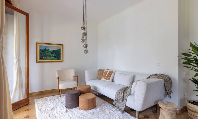Zona XXXIV Casal Palocco Villa | Spacious Villa with Pool, BBQ and Tennis Courts