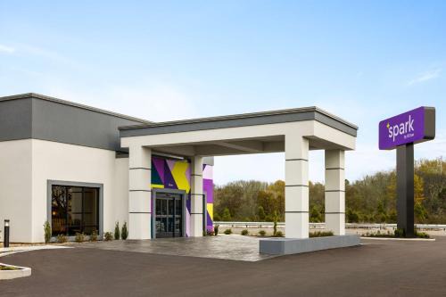 Pennington Bend Hotel | Spark By Hilton Nashville At Opryland