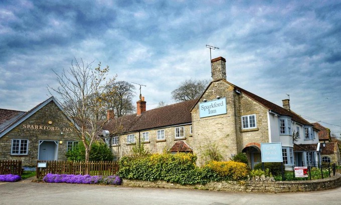 Sparkford Hotel | Sparkford Inn