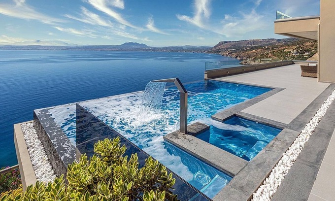 Agia Pelagia Villa | Sparkling ocean views with heated pool