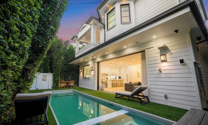 Melrose House | Spaulding Ave Farmhouse - Bespoke LA Home w/Pool & Home Theater