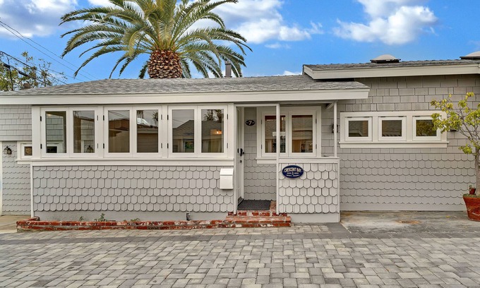 Laguna Beach Cottage | SPECIAL 9/21 - 9/23 225/NT DESIGNER COTTAGE - 3 MIN. WALK TO BEAUTIFUL BEACHES!