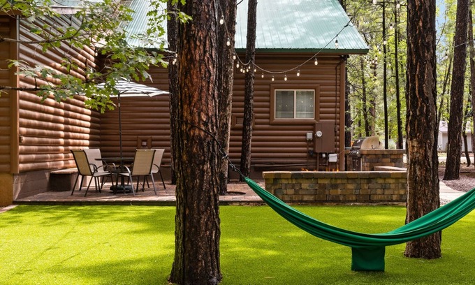 Pinetop Cabin | *Special~Pinetop Cabin ~Family~Groups~Playground