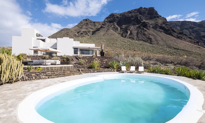 Buenavista del Norte Villa | Spectacular Villa-Natural Park-Beach 150 meters