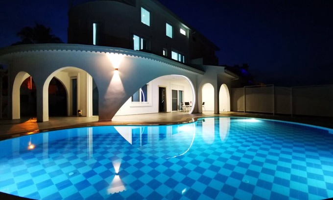 Kadriye Villa | Spectacular Villa with Private Pool in Antalya