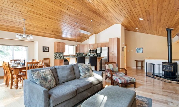 Kings Beach Ski Chalet | Spend Fall at King's Beach! Sunny Cabin with private hot tub in King's Beach