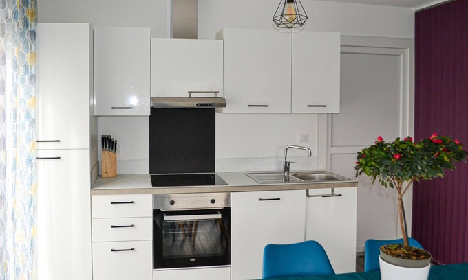 Pouillon House | Spend your family vacation in the countryside.