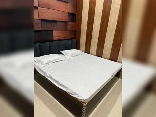 Etawah Hotel | SPOT ON The Yeble Hotel And Restaurant