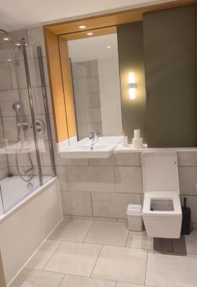 Canning Town Apartment | SPOTLESs APARTmENT