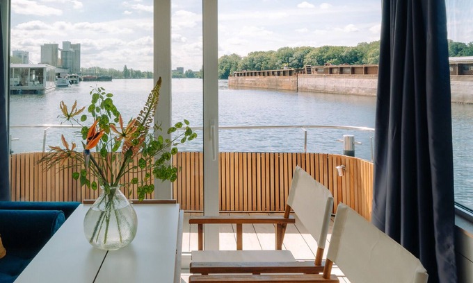 Rummelsburg Boat Rental | Spreeapartment MARA