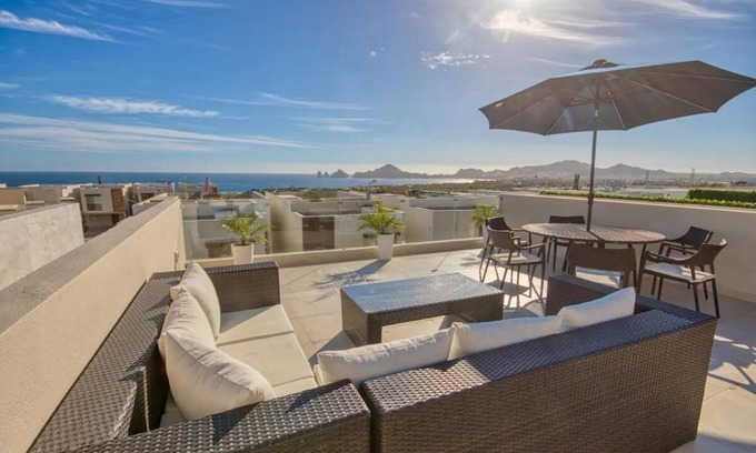 El Tezal House | Spring discounts! Ocean view w/private Rooftop villa & 5min/downtown