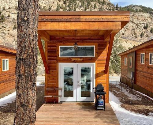 Idaho Springs House | Spring Gulch Cabin at Base Camp