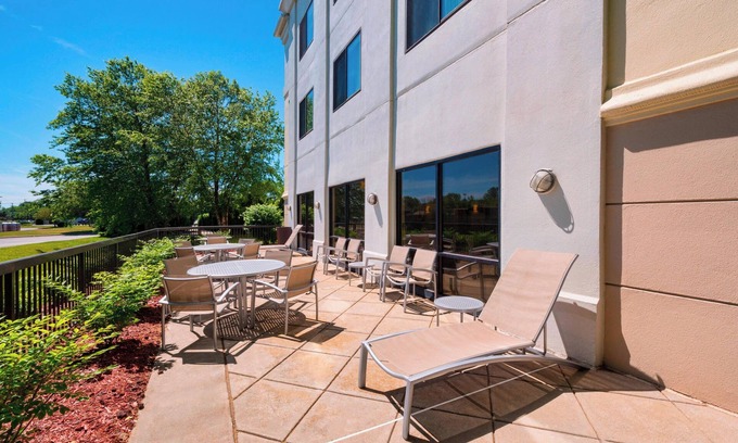 Mishawaka Hotel | SpringHill Suites by Marriott Mishawaka-University Area