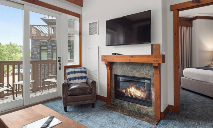 Stowe Area Hotel | Spruce Peak Lodge | One Bedroom | Tall Timbers