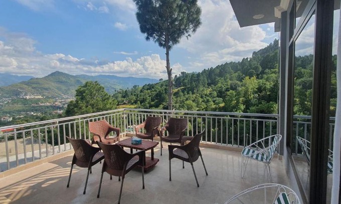 Muzaffarabad Bed & Breakfast | Srinagar Homes