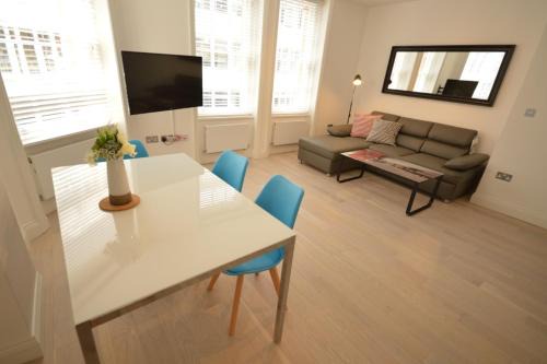 Soho Apartment | St Anne's Court by Indigo Flats