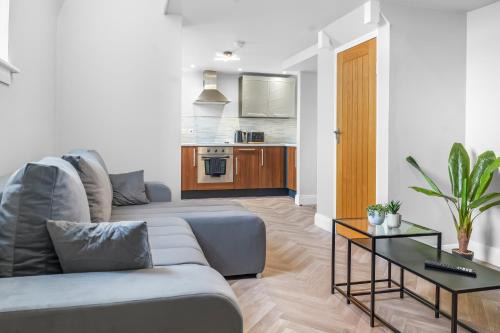St George's Quarter Apartment | St George's Quarter - Luxury Stays - Duplex - FREE PARKING - Home From Home - FREE WIFI - Newly Renovated - Moorfeilds