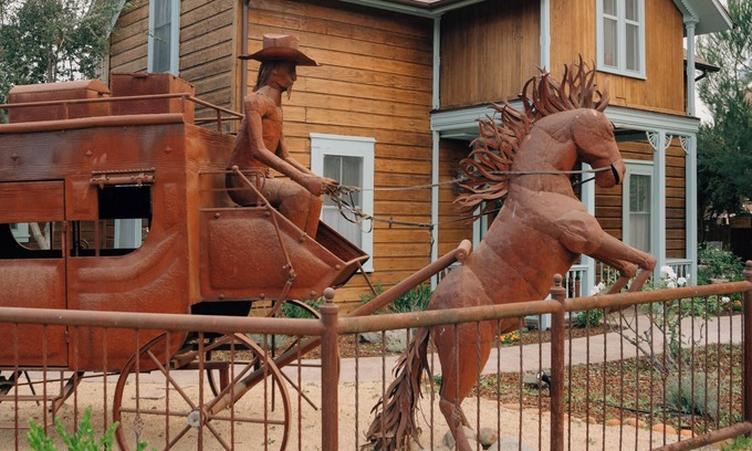 Los Alamos House | St Joe’s Heritage House Los Alamos, CA - Sleeps 10 with AC & Wifi