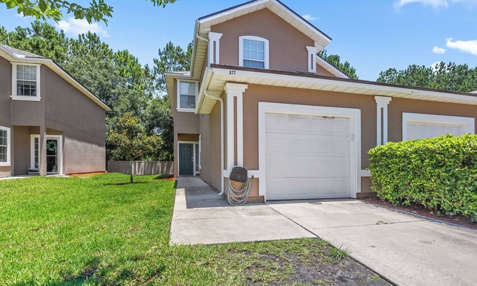 St. Augustine House | St. Johns Retreat 3 Bed/2.5 Bath/Pets Welcome