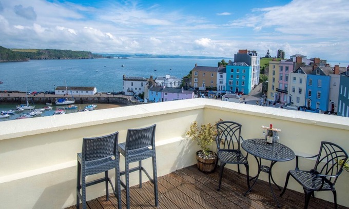 Tenby Apartment | St. Julians View - 1 Bedroom Apartment - Tenby
