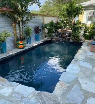 Crescent Lake Apartment | St Petersburg Vacation Rentals