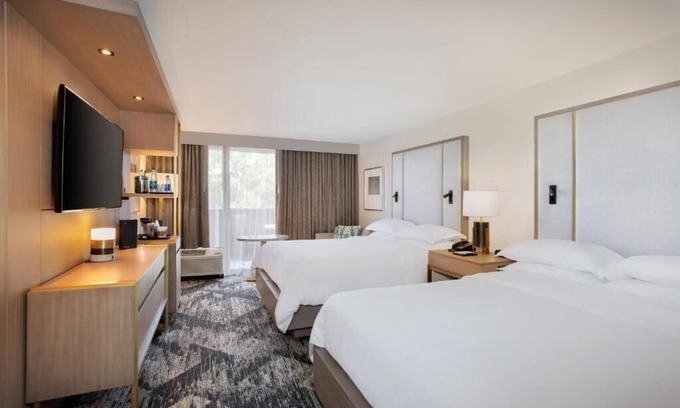 Maitland Apartment | Standard Queen Room Near 7 Eleven ORL