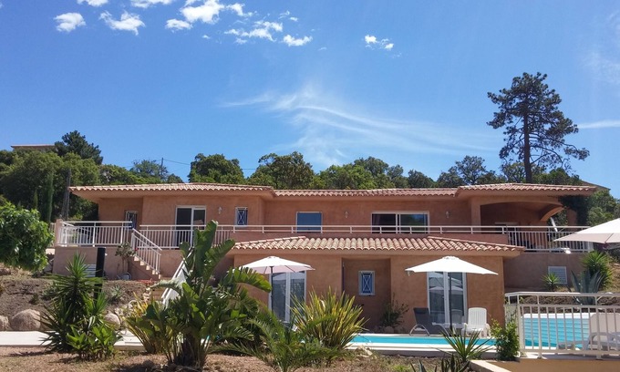 Favone Villa | STANDING VILLA for 10 people SECURE HEATED POOL BEACH 300m