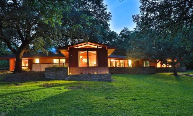 Coleman House | Stardust Retreat: 2 Houses, 6 Bedrooms on 3 Acres
