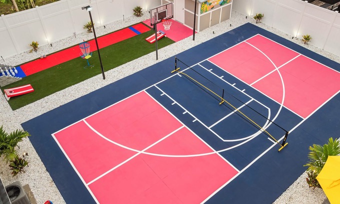 Bradenton House | Stay 4 Nights, Get 1 FREE! Family Fun w/Pool, Sauna, Pickleball, And Much More.