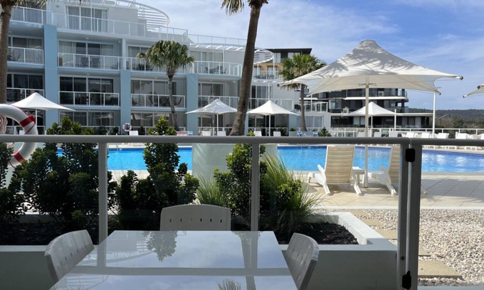 Ettalong Beach Apartment | Stay 7, pay 5 these school holidays- beach& cafes