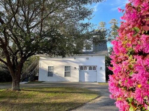Sumter Apartment | Stay at Emma Jean Retreat in Sumter!