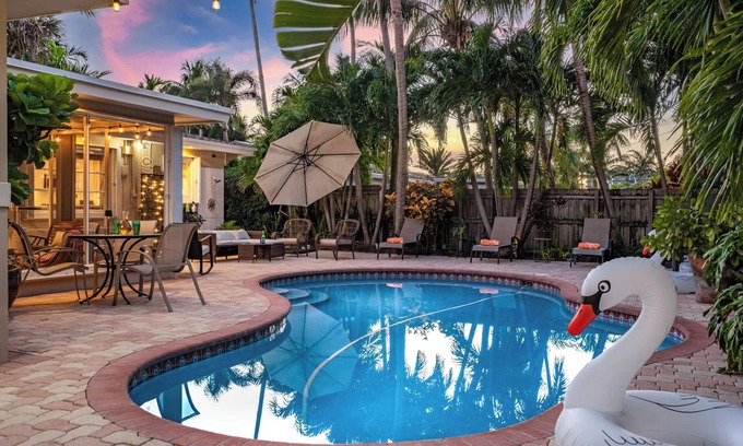 Bel Air Villa | Stay at Bel Air by the Beach for Convenience