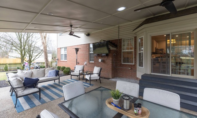 Buechel House | Stay Close to Shops, Restaurants, Fun & Easy Highway Access.